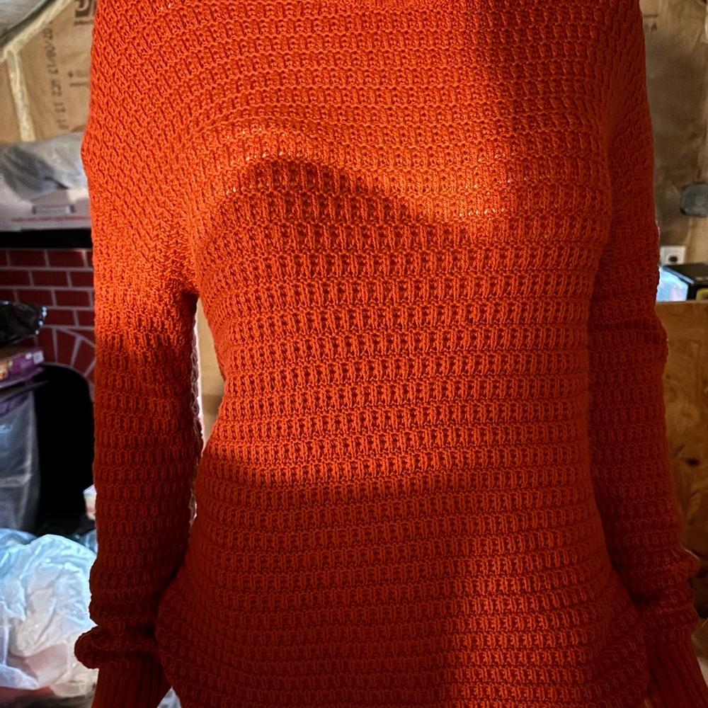 Ladies Old Navy Orange Crew Neck Sweater with Textured Knit Size M